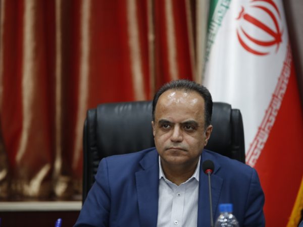 
							رئیس اتحادیه طلا و جواهر تهران عنوان کرد؛							قرار گرفتن دولت در کنار بخش خصوصی و اصناف/ سپردن کارها به اصناف نتیجه بهتری دارد
						